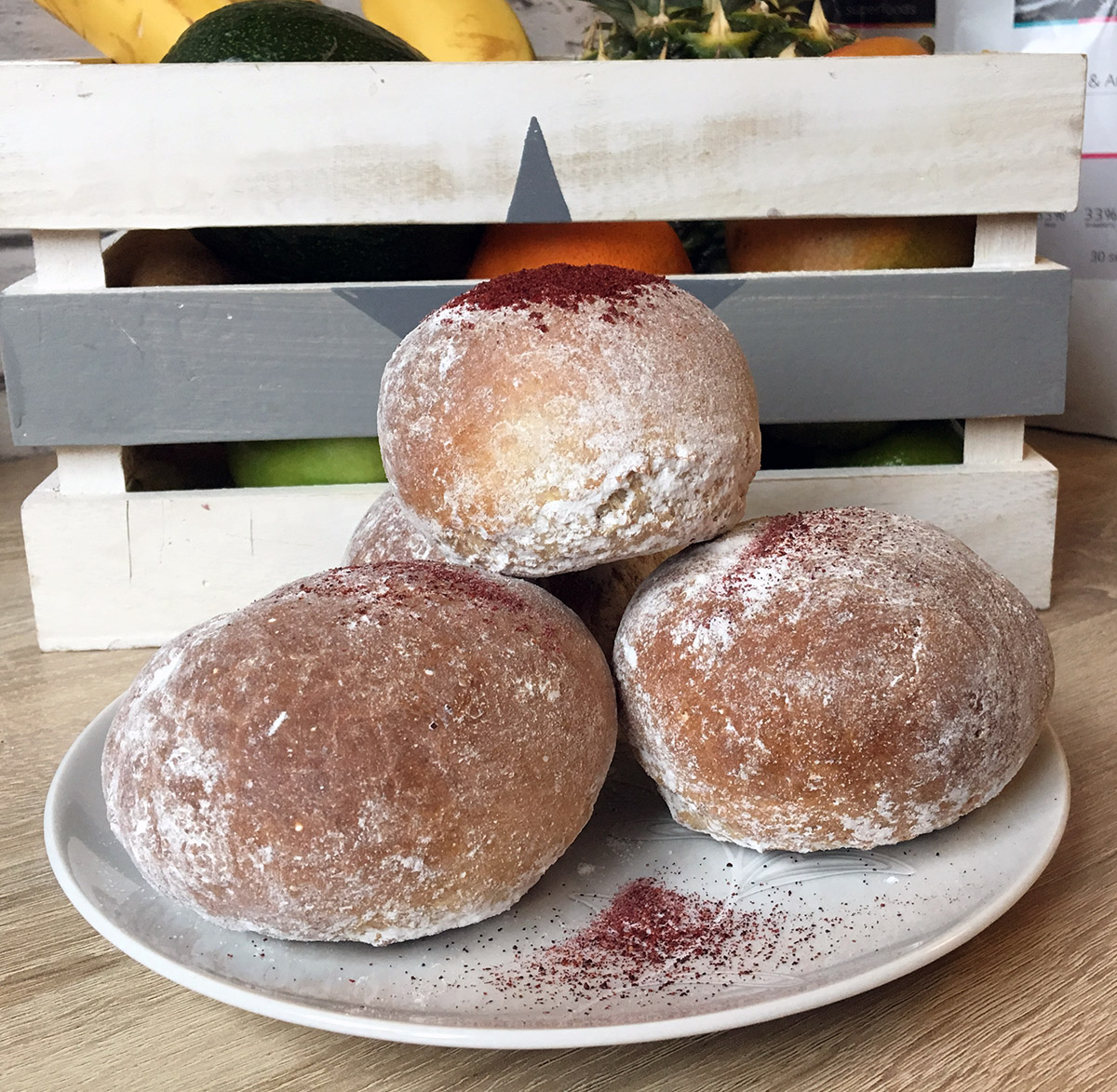 bułeczki drożdżowe z cynamonem i imbirem lub innymi przyprawami mogą być doskonała alternatywą pączków